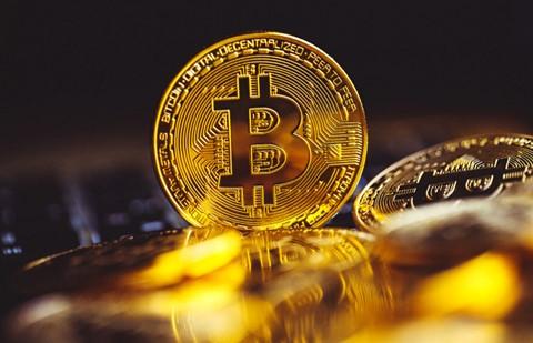 Bitcoin's Volatile Ride: ETF Launch Triggers Concerns