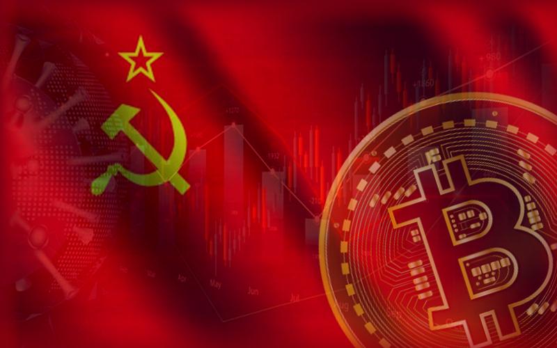 Russians Moving Towards Cash and Bitcoin as Economy Sinks